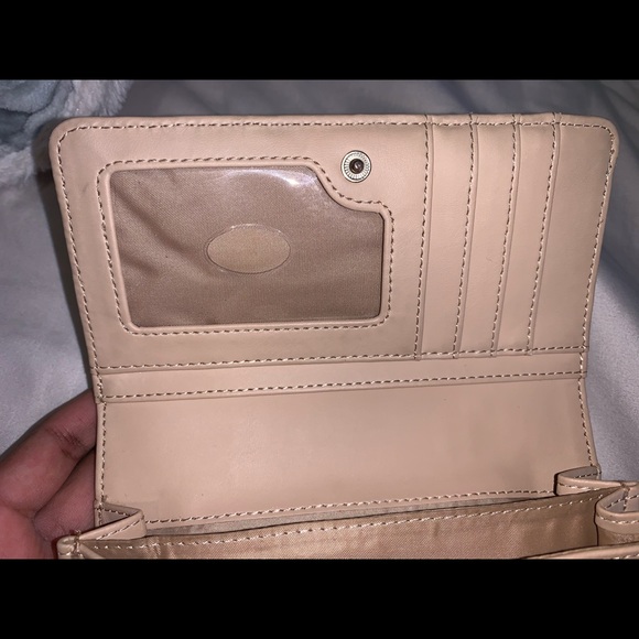 Guess Wallet - Picture 5 of 6